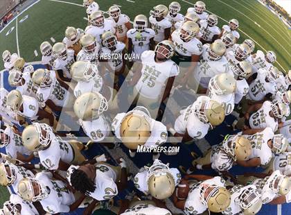 Thumbnail 2 in Long Beach Poly vs. Los Alamitos photogallery.