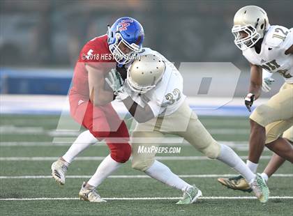 Thumbnail 2 in Long Beach Poly vs. Los Alamitos photogallery.