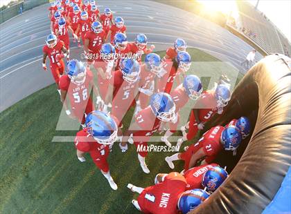 Thumbnail 3 in Long Beach Poly vs. Los Alamitos photogallery.