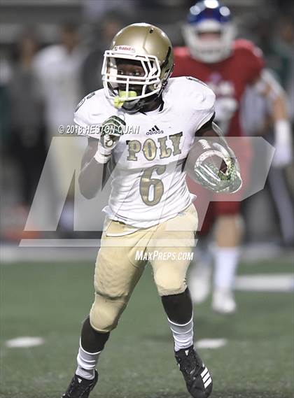 Thumbnail 3 in Long Beach Poly vs. Los Alamitos photogallery.
