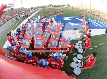 Thumbnail 2 in Long Beach Poly vs. Los Alamitos photogallery.