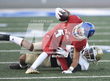 Thumbnail 3 in Long Beach Poly vs. Los Alamitos photogallery.