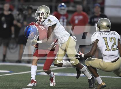 Thumbnail 1 in Long Beach Poly vs. Los Alamitos photogallery.
