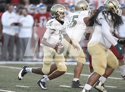 Thumbnail 3 in Long Beach Poly vs. Los Alamitos photogallery.