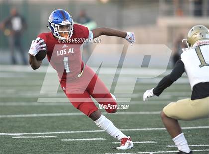 Thumbnail 1 in Long Beach Poly vs. Los Alamitos photogallery.