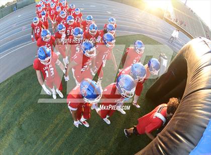 Thumbnail 2 in Long Beach Poly vs. Los Alamitos photogallery.