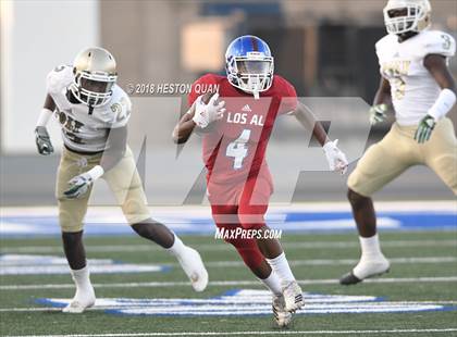Thumbnail 2 in Long Beach Poly vs. Los Alamitos photogallery.