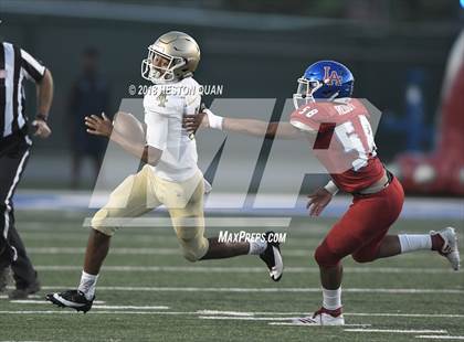 Thumbnail 2 in Long Beach Poly vs. Los Alamitos photogallery.
