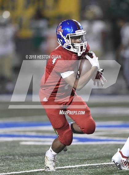 Thumbnail 2 in Long Beach Poly vs. Los Alamitos photogallery.