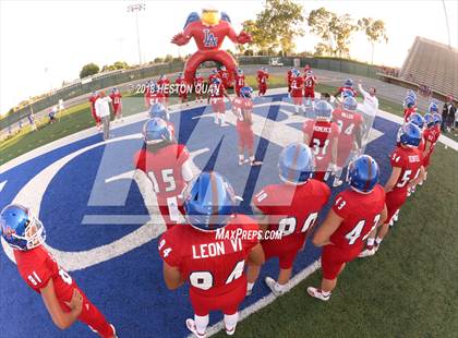 Thumbnail 2 in Long Beach Poly vs. Los Alamitos photogallery.