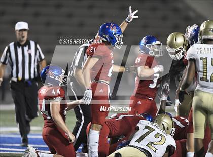 Thumbnail 2 in Long Beach Poly vs. Los Alamitos photogallery.