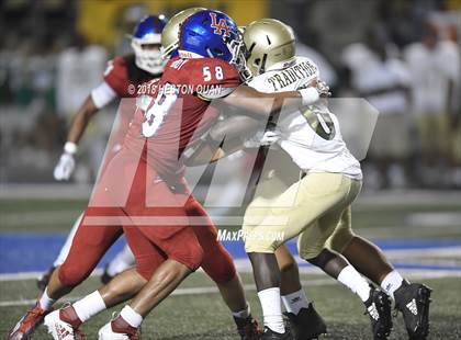 Thumbnail 3 in Long Beach Poly vs. Los Alamitos photogallery.