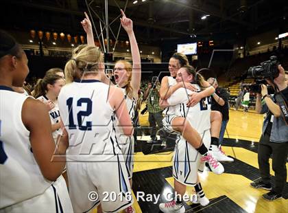 Thumbnail 2 in Evergreen vs. Valor Christian (CHSAA 4A Final) photogallery.