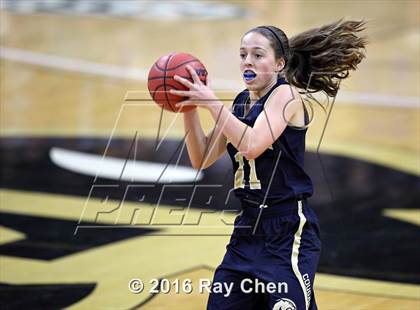 Thumbnail 3 in Evergreen vs. Valor Christian (CHSAA 4A Final) photogallery.