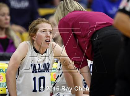 Thumbnail 3 in Evergreen vs. Valor Christian (CHSAA 4A Final) photogallery.