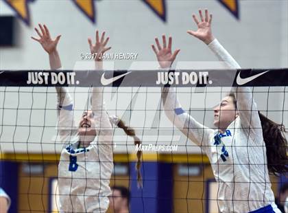 Thumbnail 3 in Marymount vs. Xavier College Prep (Durango Fall Championship) photogallery.