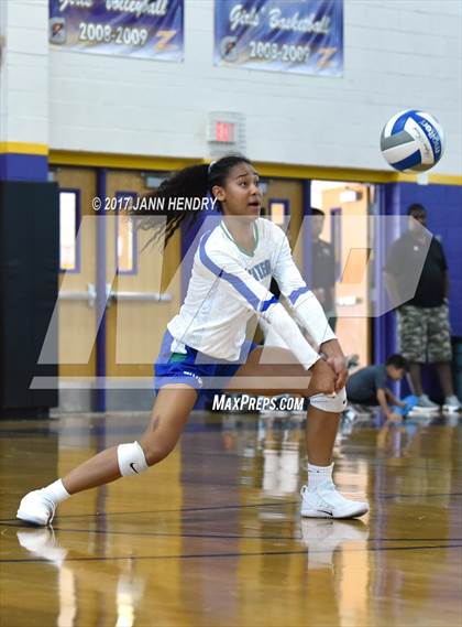Thumbnail 3 in Marymount vs. Xavier College Prep (Durango Fall Championship) photogallery.