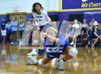 Thumbnail 3 in Marymount vs. Xavier College Prep (Durango Fall Championship) photogallery.