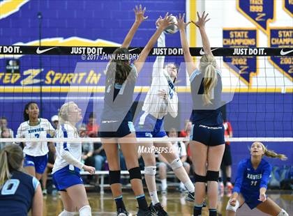 Thumbnail 2 in Marymount vs. Xavier College Prep (Durango Fall Championship) photogallery.