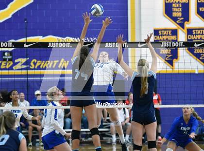 Thumbnail 1 in Marymount vs. Xavier College Prep (Durango Fall Championship) photogallery.