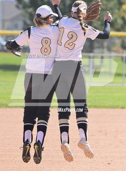 Thumbnail 2 in Legend vs. Rock Canyon (CHSAA 5A Region 2 Playoff) photogallery.