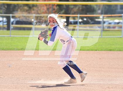 Thumbnail 2 in Legend vs. Rock Canyon (CHSAA 5A Region 2 Playoff) photogallery.