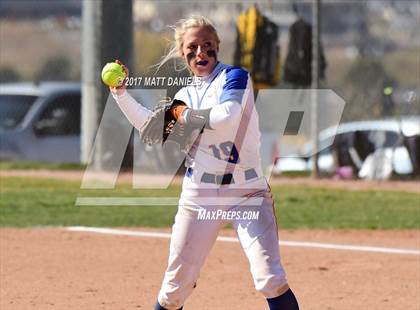 Thumbnail 3 in Legend vs. Rock Canyon (CHSAA 5A Region 2 Playoff) photogallery.