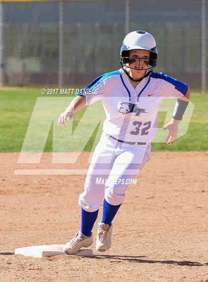 Thumbnail 2 in Legend vs. Rock Canyon (CHSAA 5A Region 2 Playoff) photogallery.