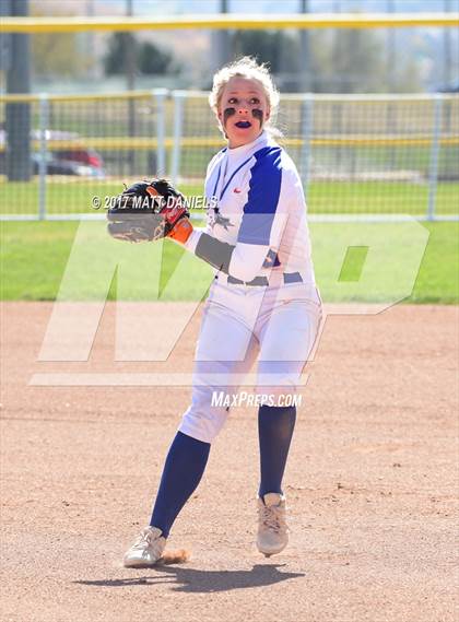 Thumbnail 3 in Legend vs. Rock Canyon (CHSAA 5A Region 2 Playoff) photogallery.