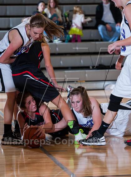 Thumbnail 1 in Eaglecrest @ Douglas County photogallery.