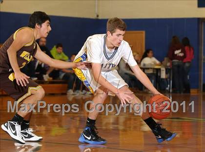 Thumbnail 3 in Williams vs. Faith Christian (Irene Wells Memorial Invitational) photogallery.