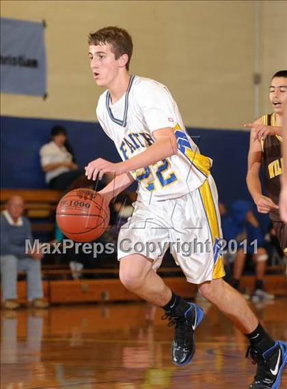 Thumbnail 3 in Williams vs. Faith Christian (Irene Wells Memorial Invitational) photogallery.