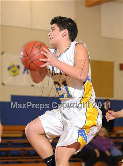 Thumbnail 2 in Williams vs. Faith Christian (Irene Wells Memorial Invitational) photogallery.