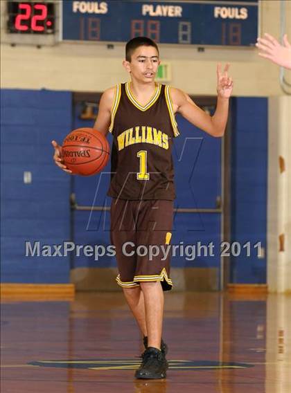 Thumbnail 2 in Williams vs. Faith Christian (Irene Wells Memorial Invitational) photogallery.
