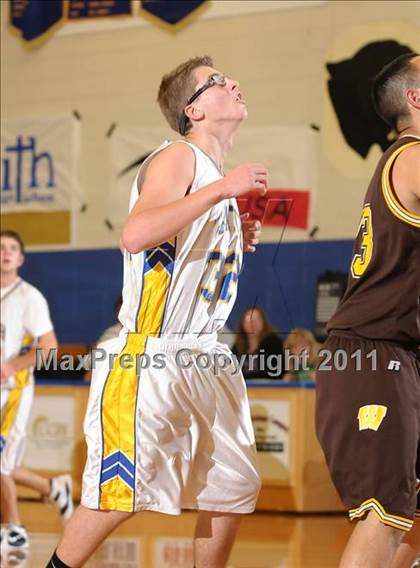 Thumbnail 2 in Williams vs. Faith Christian (Irene Wells Memorial Invitational) photogallery.