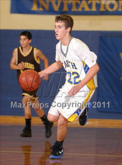 Thumbnail 2 in Williams vs. Faith Christian (Irene Wells Memorial Invitational) photogallery.