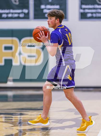 Thumbnail 3 in Center vs Hudson (International Paper Classic) photogallery.
