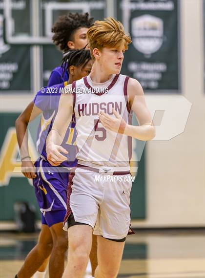 Thumbnail 3 in Center vs Hudson (International Paper Classic) photogallery.