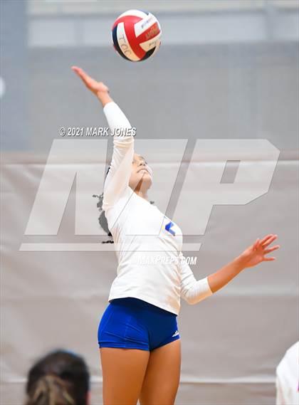 Thumbnail 3 in Bishop Gorman vs. Mater Dei (Nike Tournament of Champions)   photogallery.