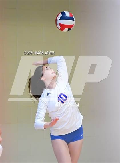 Thumbnail 3 in Bishop Gorman vs. Mater Dei (Nike Tournament of Champions)   photogallery.