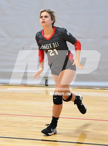 Thumbnail 2 in Bishop Gorman vs. Mater Dei (Nike Tournament of Champions)   photogallery.