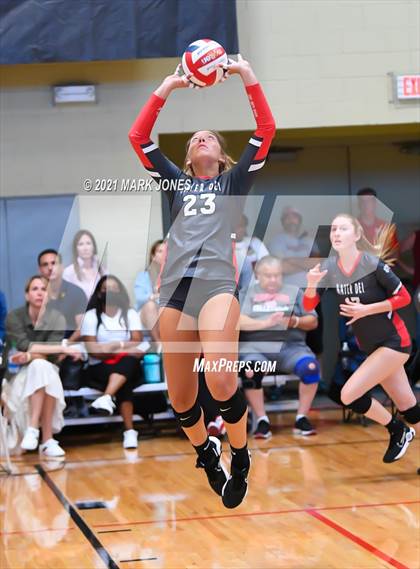 Thumbnail 2 in Bishop Gorman vs. Mater Dei (Nike Tournament of Champions)   photogallery.
