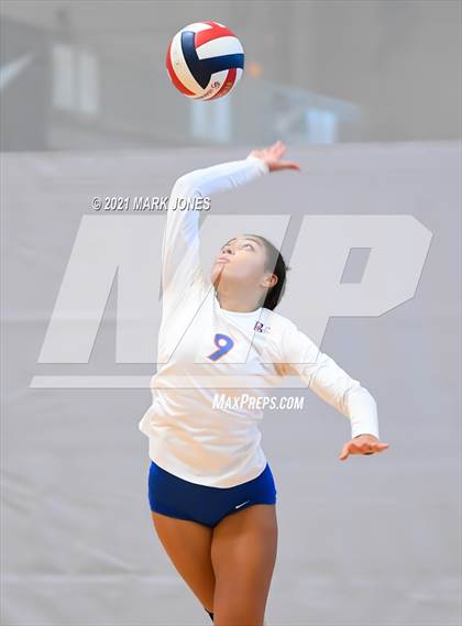 Thumbnail 3 in Bishop Gorman vs. Mater Dei (Nike Tournament of Champions)   photogallery.