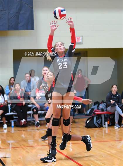 Thumbnail 1 in Bishop Gorman vs. Mater Dei (Nike Tournament of Champions)   photogallery.
