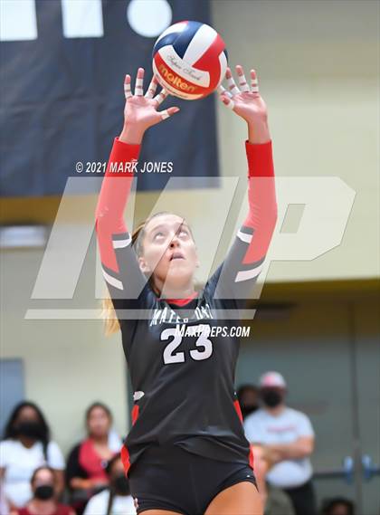 Thumbnail 3 in Bishop Gorman vs. Mater Dei (Nike Tournament of Champions)   photogallery.