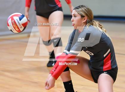Thumbnail 2 in Bishop Gorman vs. Mater Dei (Nike Tournament of Champions)   photogallery.