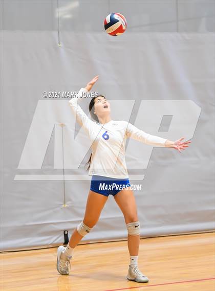 Thumbnail 3 in Bishop Gorman vs. Mater Dei (Nike Tournament of Champions)   photogallery.