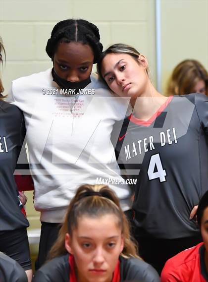 Thumbnail 1 in Bishop Gorman vs. Mater Dei (Nike Tournament of Champions)   photogallery.
