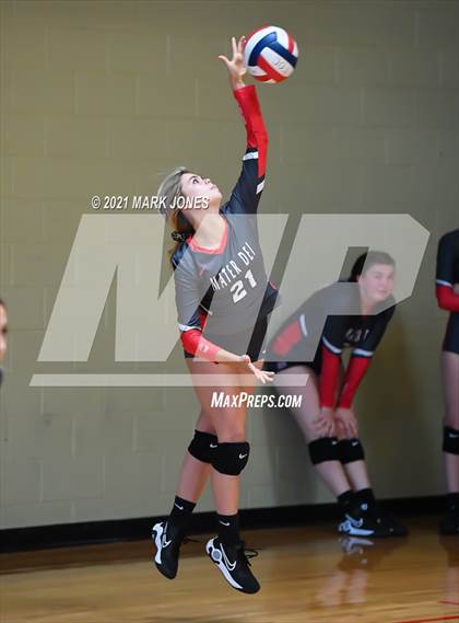 Thumbnail 1 in Bishop Gorman vs. Mater Dei (Nike Tournament of Champions)   photogallery.