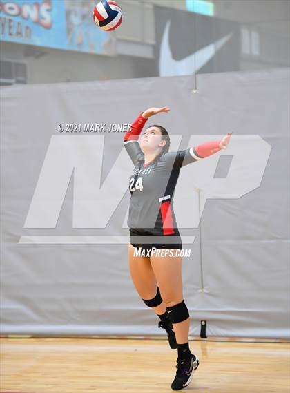 Thumbnail 2 in Bishop Gorman vs. Mater Dei (Nike Tournament of Champions)   photogallery.